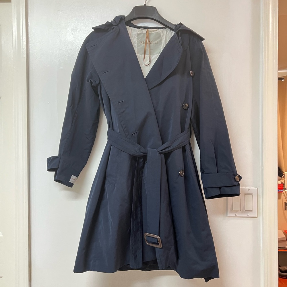 Max Mara The Cube Rain coat Size 2 in Navy blue